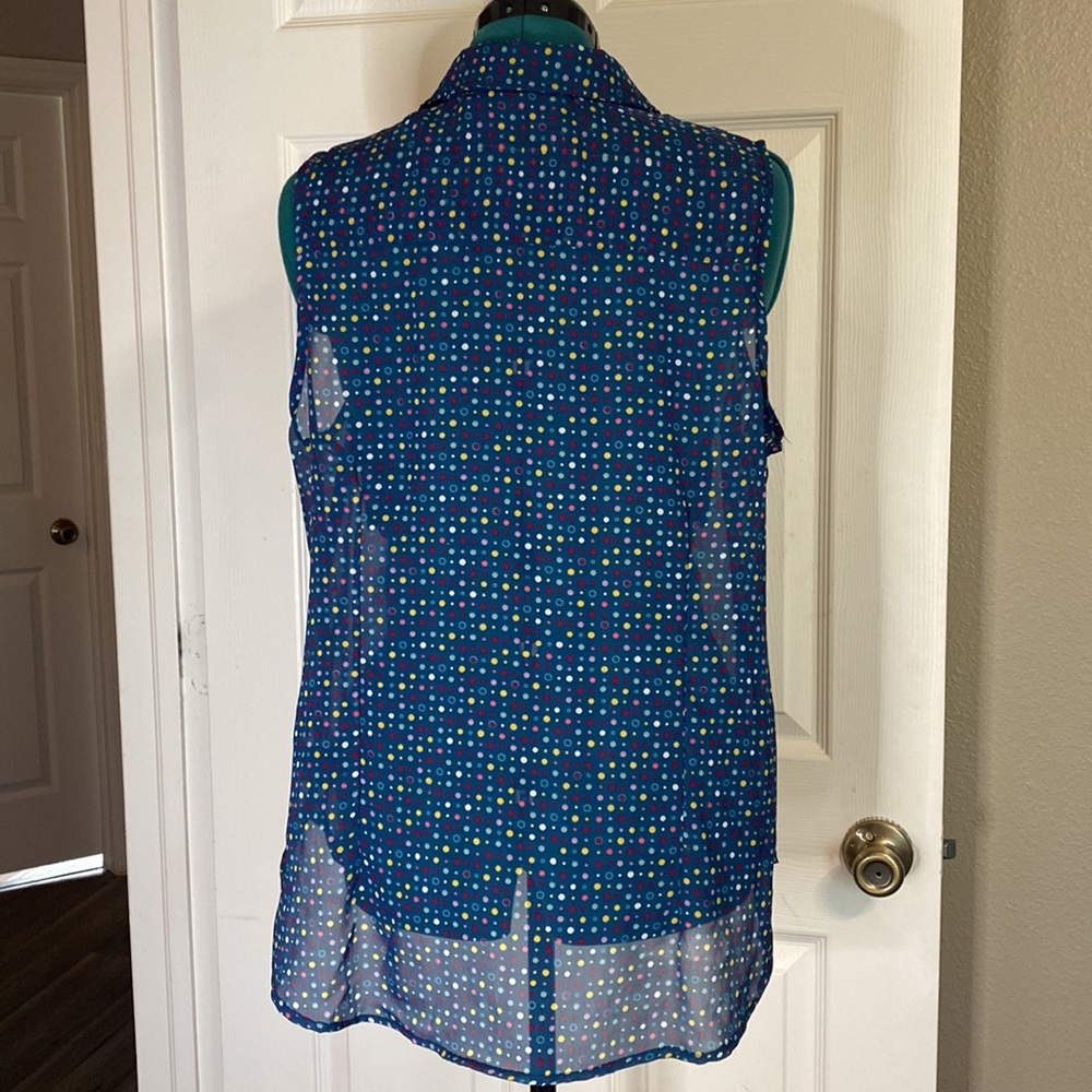 Attention, sheer sleeveless polkadot blouse. XL - Picture 4 of 9